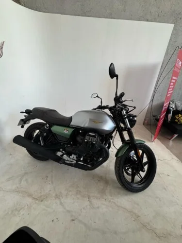 MOTO GUZZI V7 CENTENARIO 850 2021
